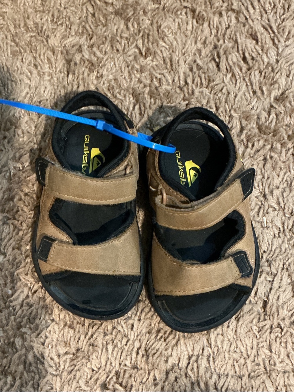 EUC Quiksilver Beach Crest Sandals